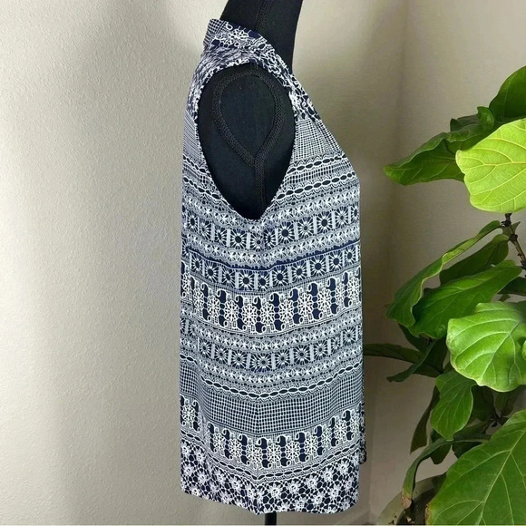 Ivanka Trump Blue White 1/4 Gold Tone Tank Top Size Medium - Picture 9 of 11